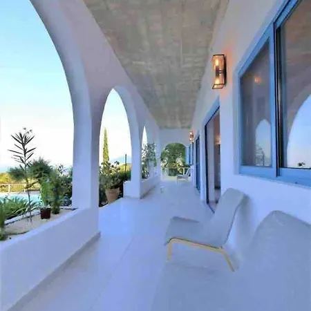 Casa de Férias Magnificent Private Overlooking The Sea Agios Nikolaos (Zakynthos)