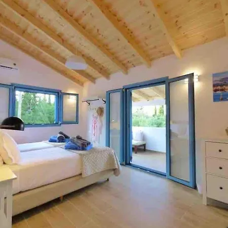 Magnificent Private Overlooking The Sea * Agios Nikolaos (Zakynthos)