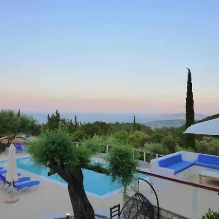 Magnificent Private Overlooking The Sea *