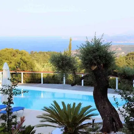 Magnificent Private Overlooking The Sea